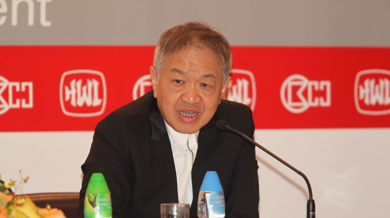 Hutchison Whampoa's Canning Fok was awarded a 9 percent pay rise last year. Photo: HKEJ Hutchison Whampoa's Canning Fok was awarded a 9 percent pay rise last year. Photo: HKEJ