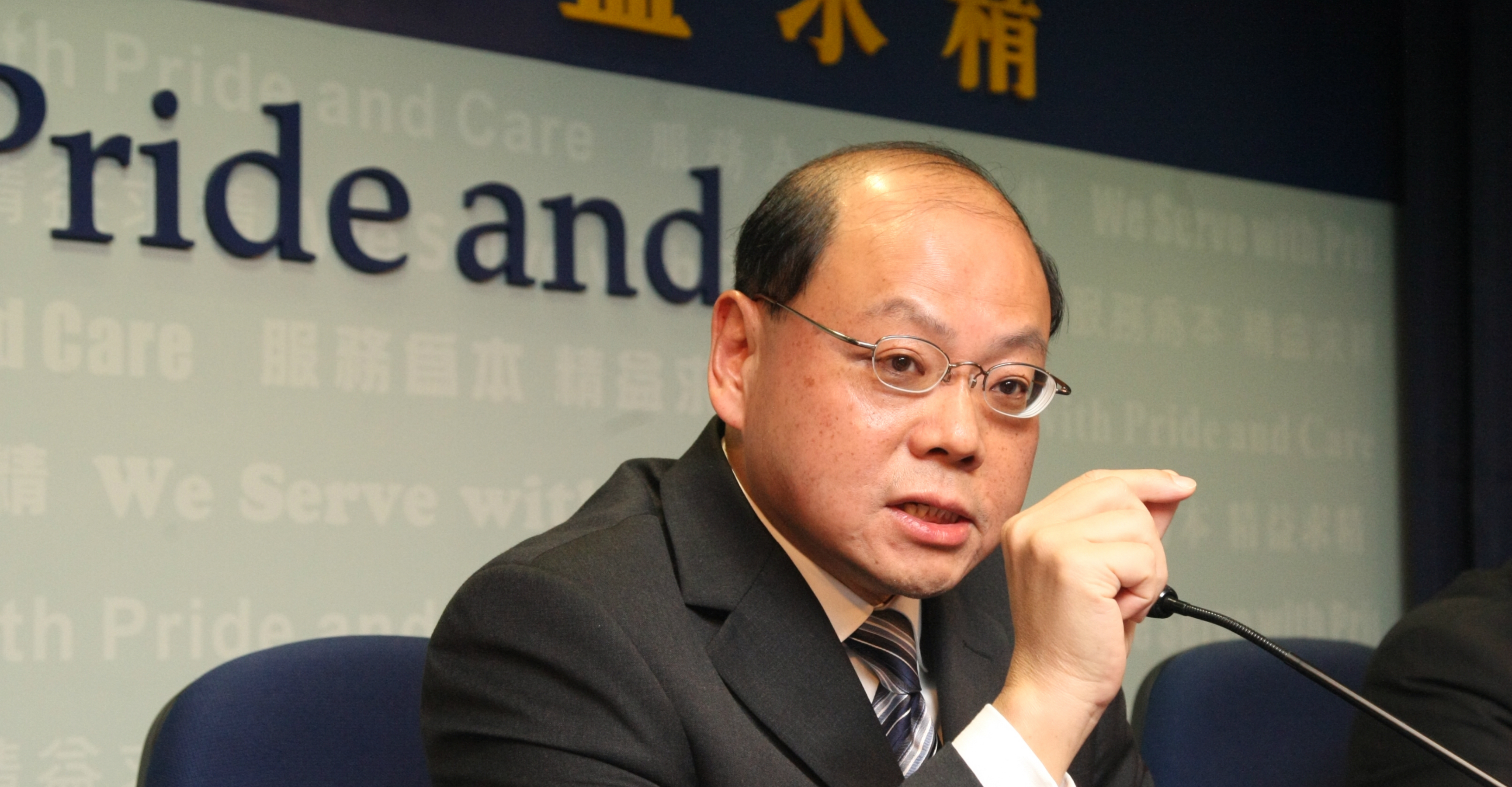 Police chief Andy Tsang was never marked for sacking in the aftermath of the violent crackdown on student protesters last week, according to a government statement. Photo: HKEJ Police chief Andy Tsang was never marked for sacking in the aftermath of the violent crackdown on student protesters last week, according to a government statement. Photo: HKEJ
