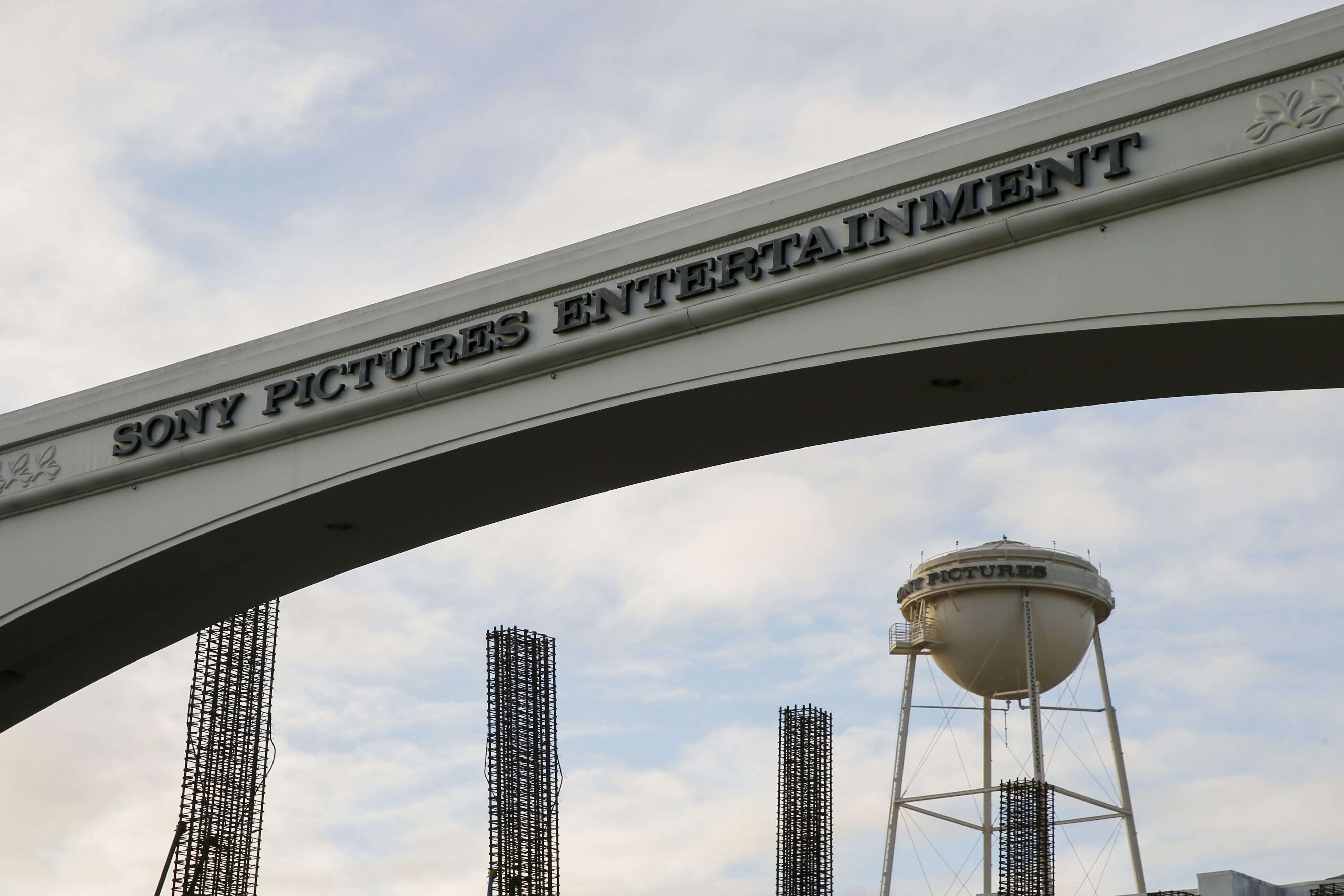 Sony says it has not caved to the hackers and is blaming theaters for the backlash over the cancellation of the movie The Interview. Photo: Bloomberg Sony says it has not caved to the hackers and is blaming theaters for the backlash over the cancellation of the movie The Interview. Photo: Bloomberg