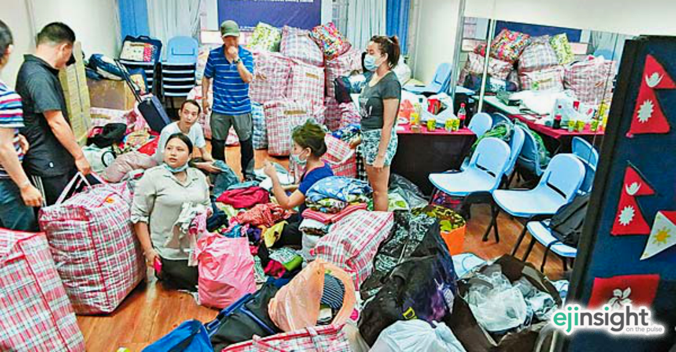 Hong Kong people are donating clothes and money to help the relief efforts for Nepal after the devastating earthquake. Photo: HKEJ Hong Kong people are donating clothes and money to help the relief efforts for Nepal after the devastating earthquake. Photo: HKEJ