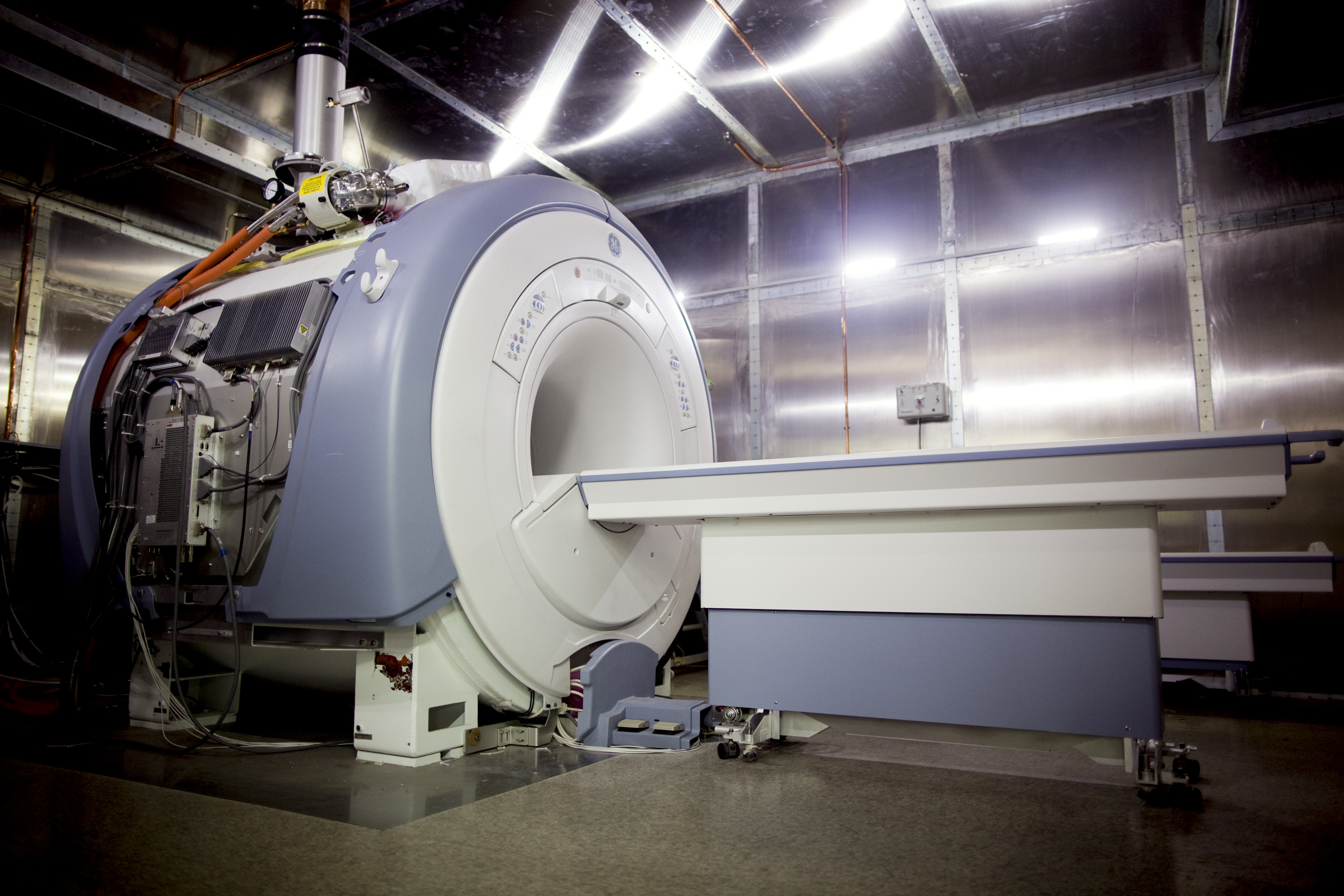 A GE magnetic resonance imaging (MRI) device awaits testing at a production facility in Beijing. The company is said to be among those being probed in China’s latest anti-bribery crackdown against foreign firms. Photo: Bloomberg A GE magnetic resonance imaging (MRI) device awaits testing at a production facility in Beijing. The company is said to be among those being probed in China’s latest anti-bribery crackdown against foreign firms. Photo: Bloomberg