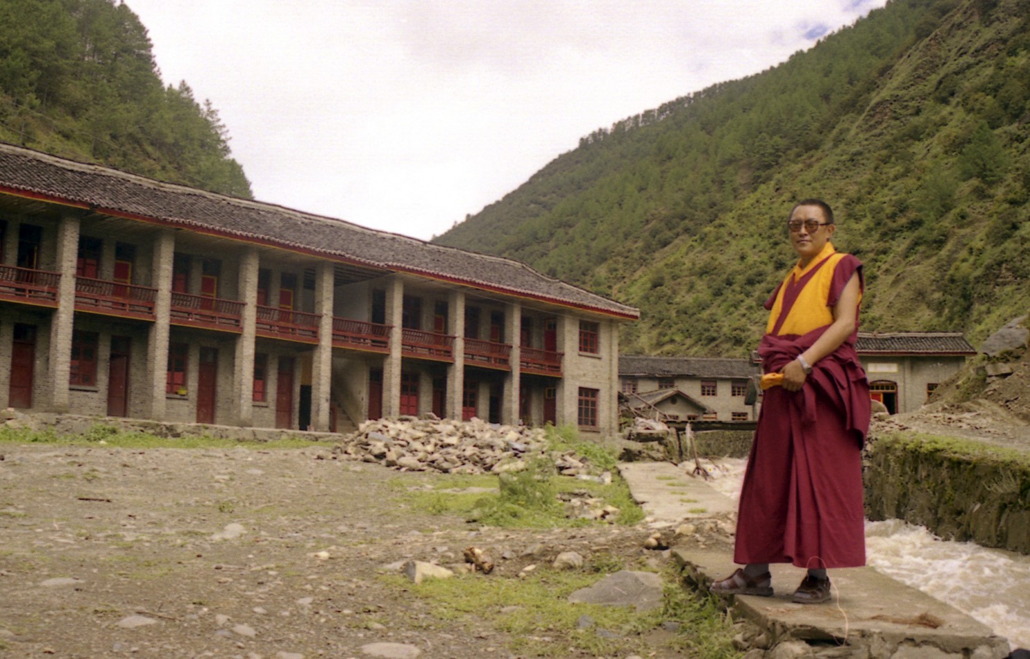 Tenzin Delek Rinpoche was found unconscious after taking a nap, according to state media which said the Tibetan monk died of a heart attack. Photo: Washington Post Tenzin Delek Rinpoche was found unconscious after taking a nap, according to state media which said the Tibetan monk died of a heart attack. Photo: Washington Post