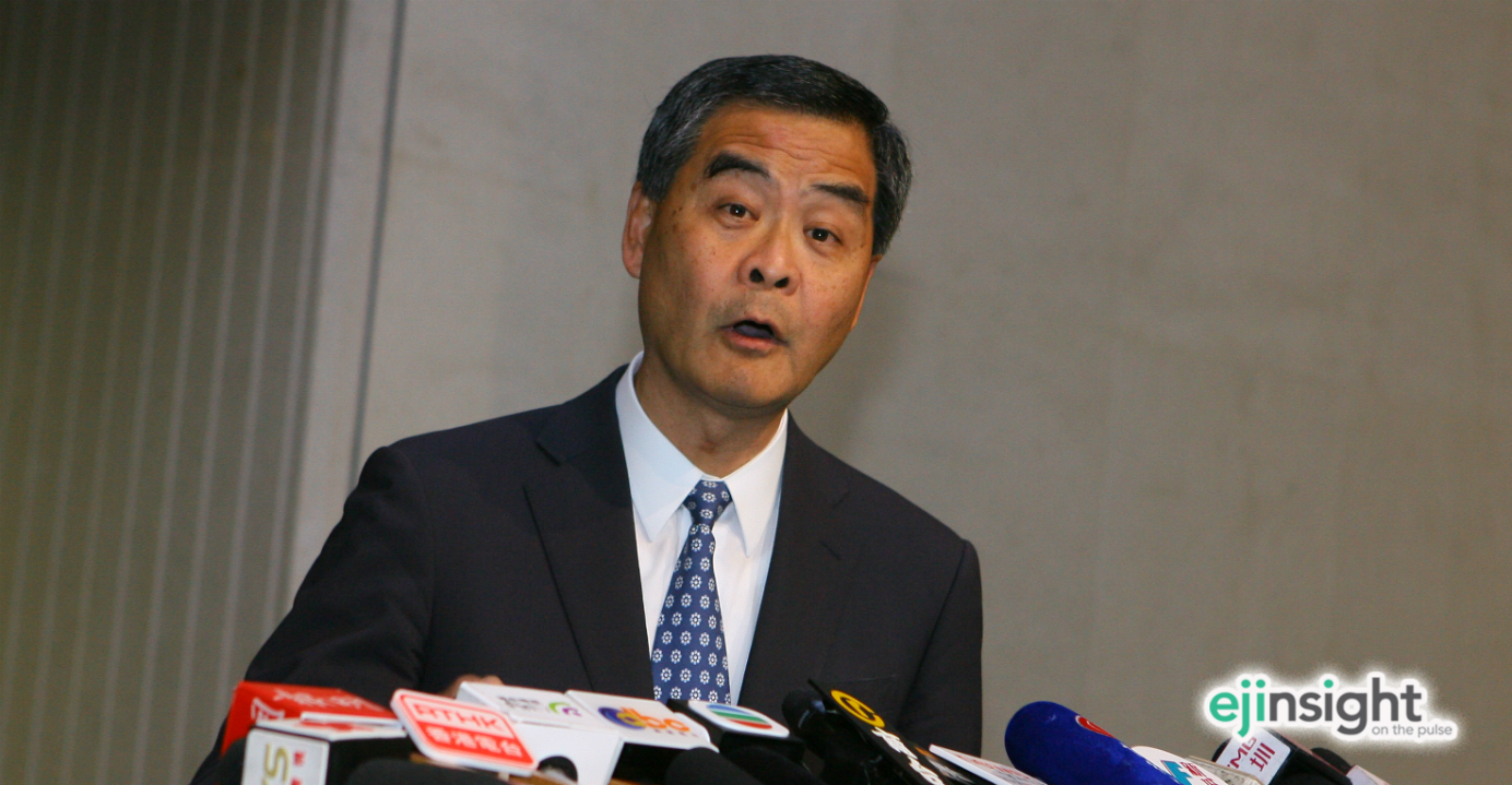 Leung Chun-ying suffered another decline in his popularity following the sudden departures of two cabinet ministers. Photo: HKEJ Leung Chun-ying suffered another decline in his popularity following the sudden departures of two cabinet ministers. Photo: HKEJ