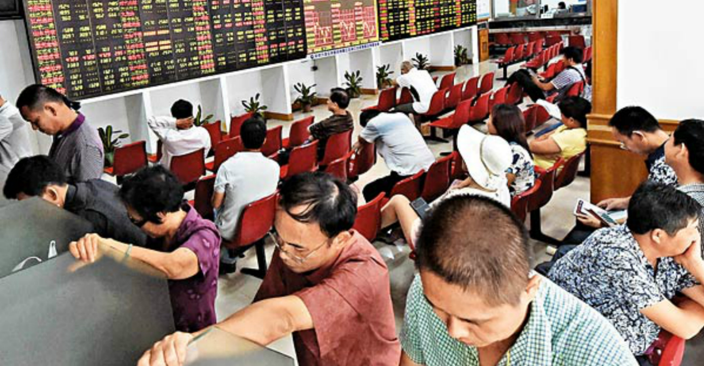 Individual retail investors account for around 80 percent of the total trading volume of Chinese stock markets. Photo: HKEJ Individual retail investors account for around 80 percent of the total trading volume of Chinese stock markets. Photo: HKEJ
