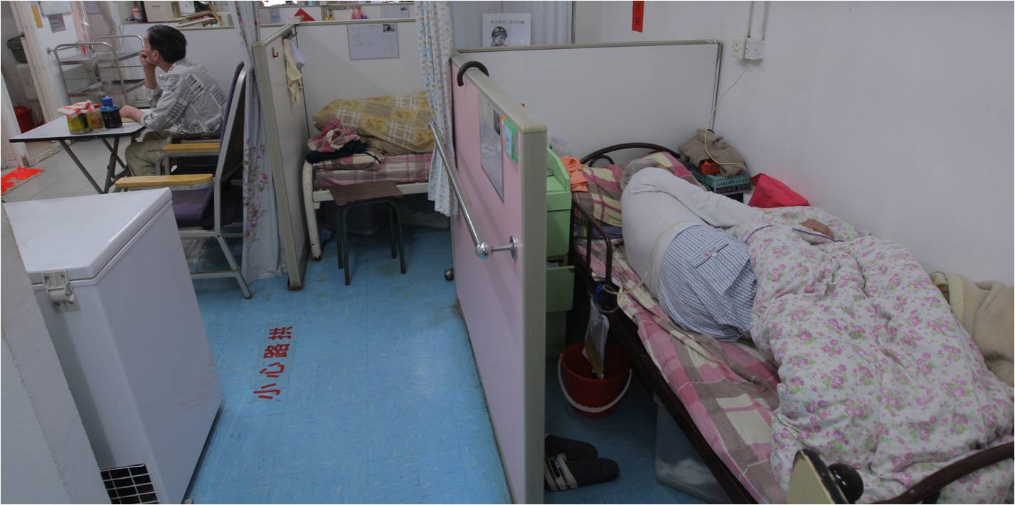 Some nursing homes for the elderly are charging as much as four times the others, and are also levying various 'incidental' fees, an investigation has found. Photo: HKEJ Some nursing homes for the elderly are charging as much as four times the others, and are also levying various 'incidental' fees, an investigation has found. Photo: HKEJ
