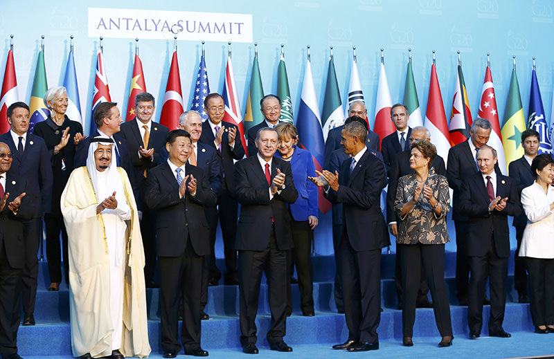 G20 leaders applaud Turkish President Recep Tayyip Erdogan (center) during their summit. The leaders of the world's leading economies vowed to boost their collective GDP. Photo: Internet G20 leaders applaud Turkish President Recep Tayyip Erdogan (center) during their summit. The leaders of the world's leading economies vowed to boost their collective GDP. Photo: Internet