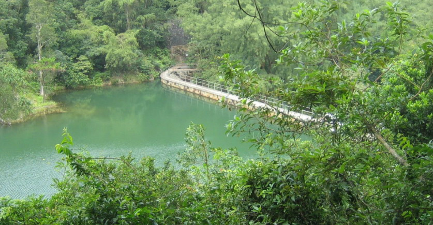 At the end of the trip you will arrive at Shap Long Irrigation Reservoir, where you will be stunned by the beautiful crystal-clear water. Photo: wikipedia At the end of the trip you will arrive at Shap Long Irrigation Reservoir, where you will be stunned by the beautiful crystal-clear water. Photo: wikipedia