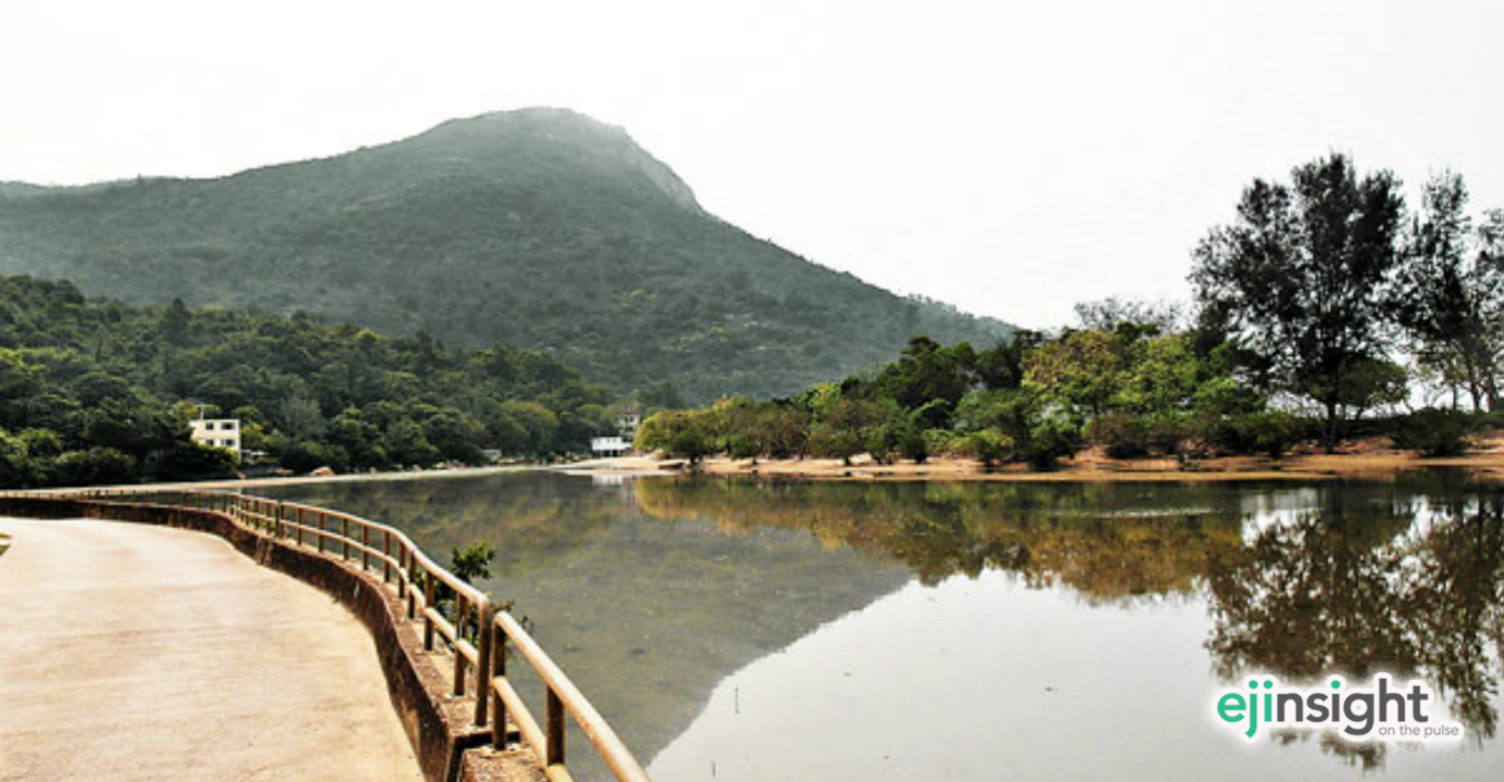 This is Miu Tsai Tun, where you can find a mysterious little red temple at the hilltop. Photo: HKEJ This is Miu Tsai Tun, where you can find a mysterious little red temple at the hilltop. Photo: HKEJ