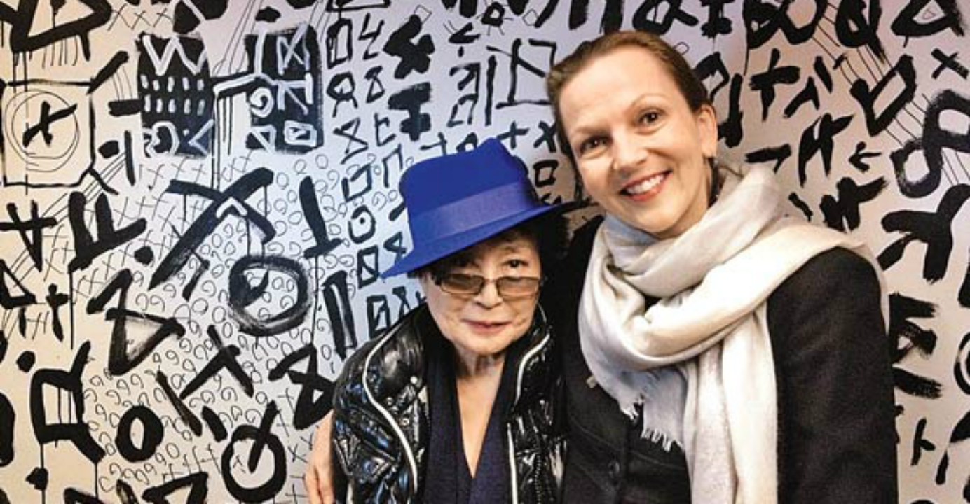 Munroe (right) seen in a picture with Yoko Ono, who is a good friend. Photo: HKEJ Munroe (right) seen in a picture with Yoko Ono, who is a good friend. Photo: HKEJ