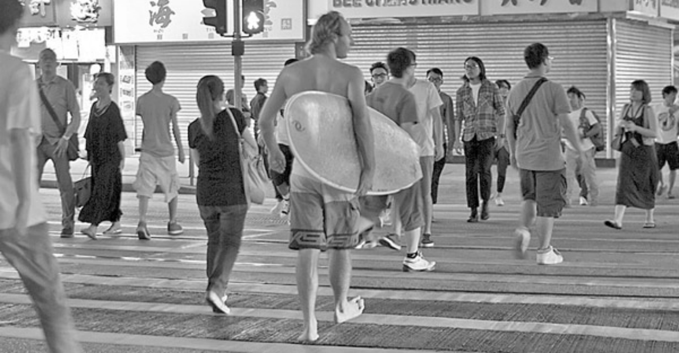 Akashi isn't bothered too much about what people may think of him. The artist has even tried walking barefoot in busy Hong Kong streets. Photo: HKEJ Akashi isn't bothered too much about what people may think of him. The artist has even tried walking barefoot in busy Hong Kong streets. Photo: HKEJ