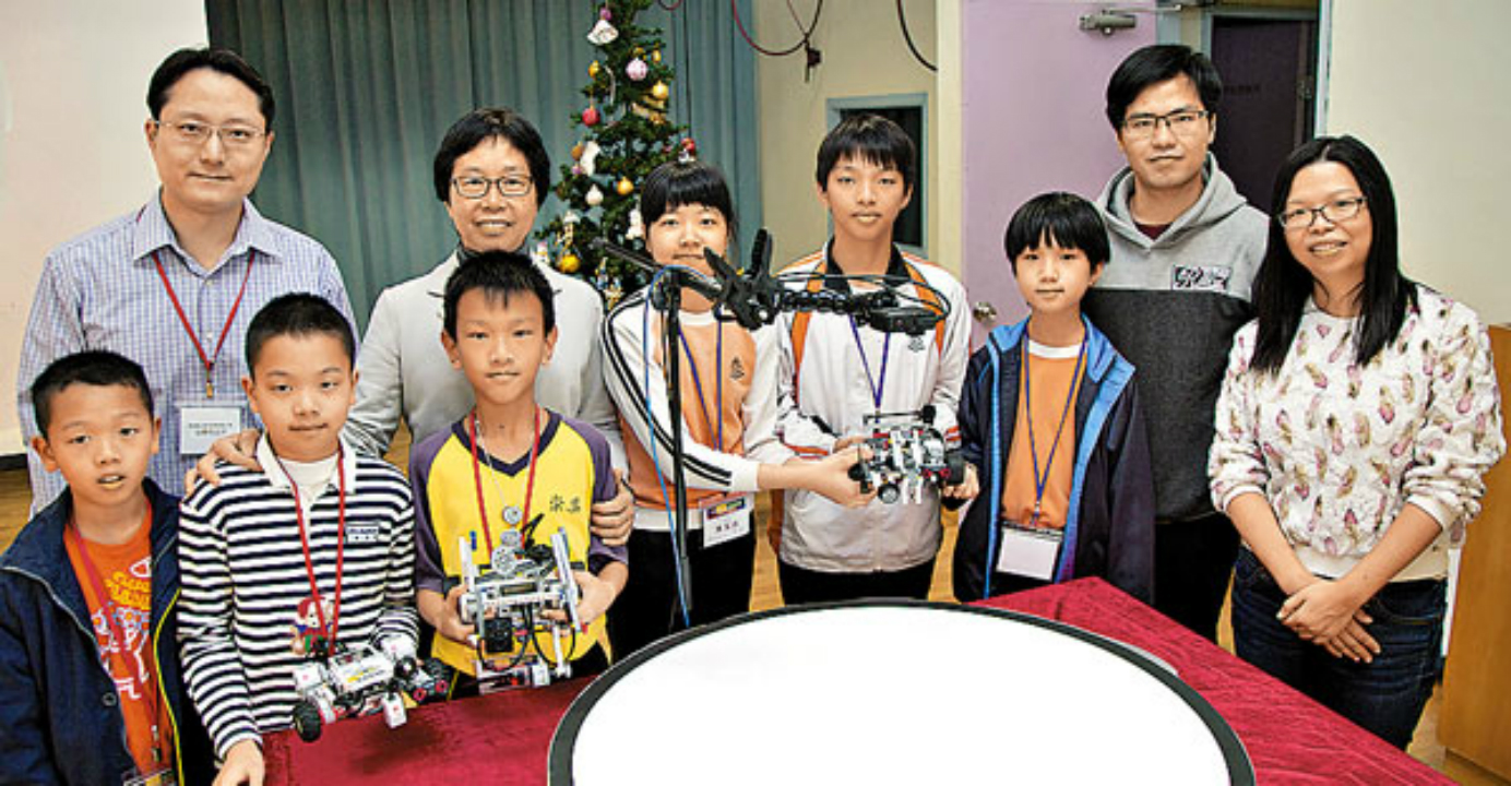Students seen with their Lego robots after a school competition. Photo: HKEJ Students seen with their Lego robots after a school competition. Photo: HKEJ