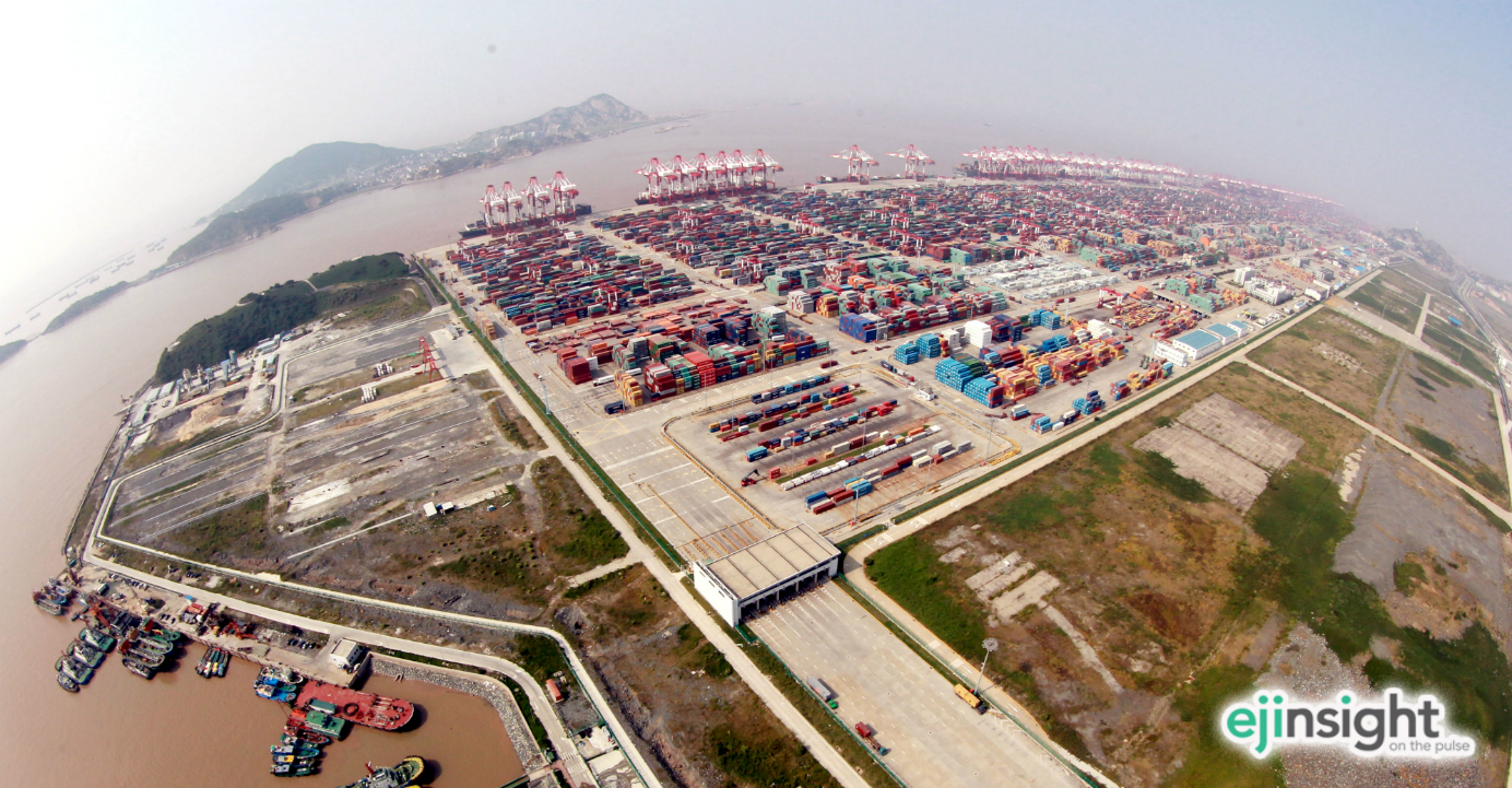 Mainland companies are increasing their offshore renminbi holding through their outbound subsidiaries and remitting the proceeds back to the mainland to pay for imports. Photo: Xinhua Mainland companies are increasing their offshore renminbi holding through their outbound subsidiaries and remitting the proceeds back to the mainland to pay for imports. Photo: Xinhua