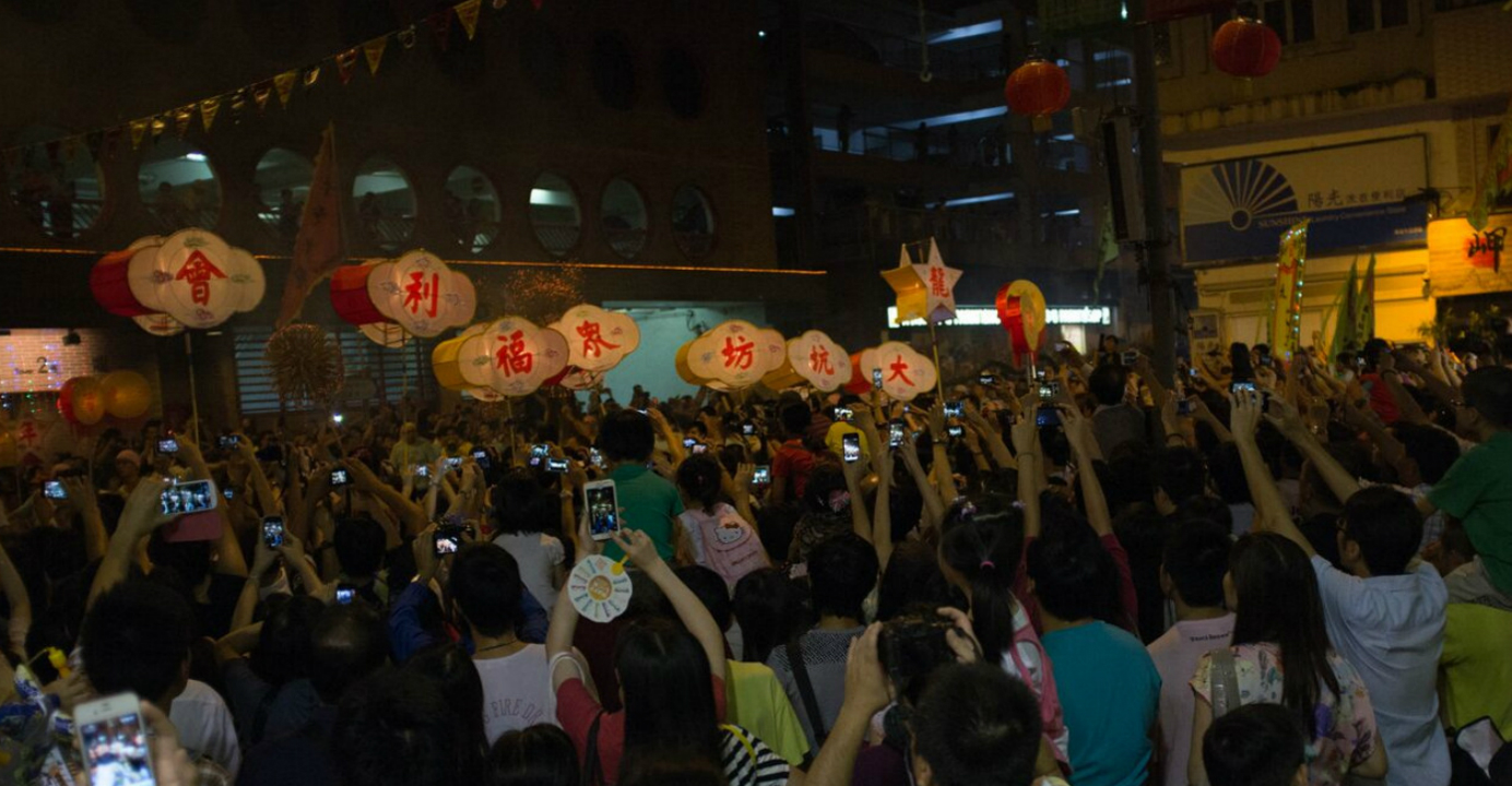 The fire dragon dance coincides with the Mid-Autumn Festival. Photo: Brendon Hong The fire dragon dance coincides with the Mid-Autumn Festival. Photo: Brendon Hong