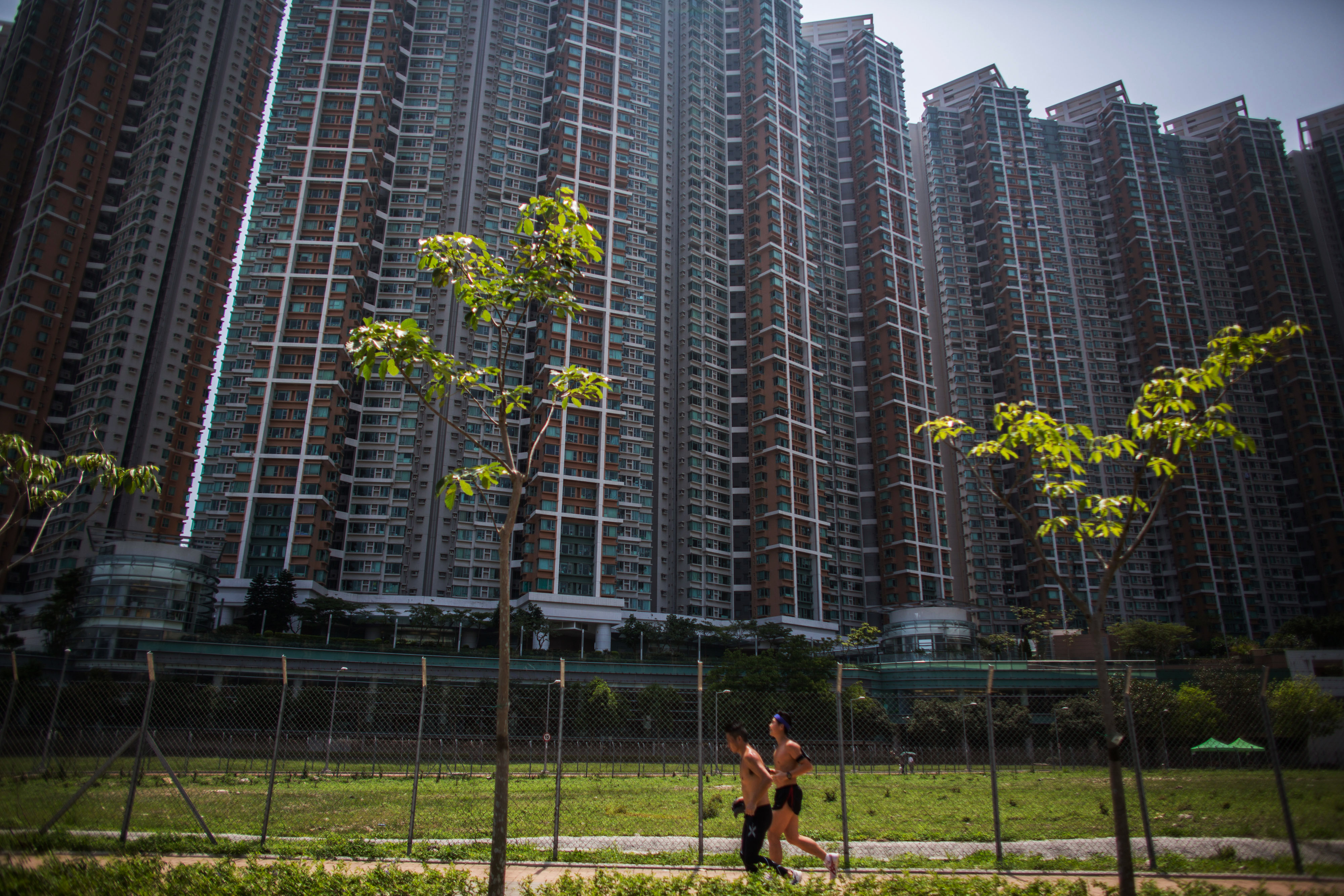 Dense residential buildings in Tseung Kwan O are typical examples of the wall effect that blocks the view and air ventilation. Photo: Bloomberg Dense residential buildings in Tseung Kwan O are typical examples of the wall effect that blocks the view and air ventilation. Photo: Bloomberg