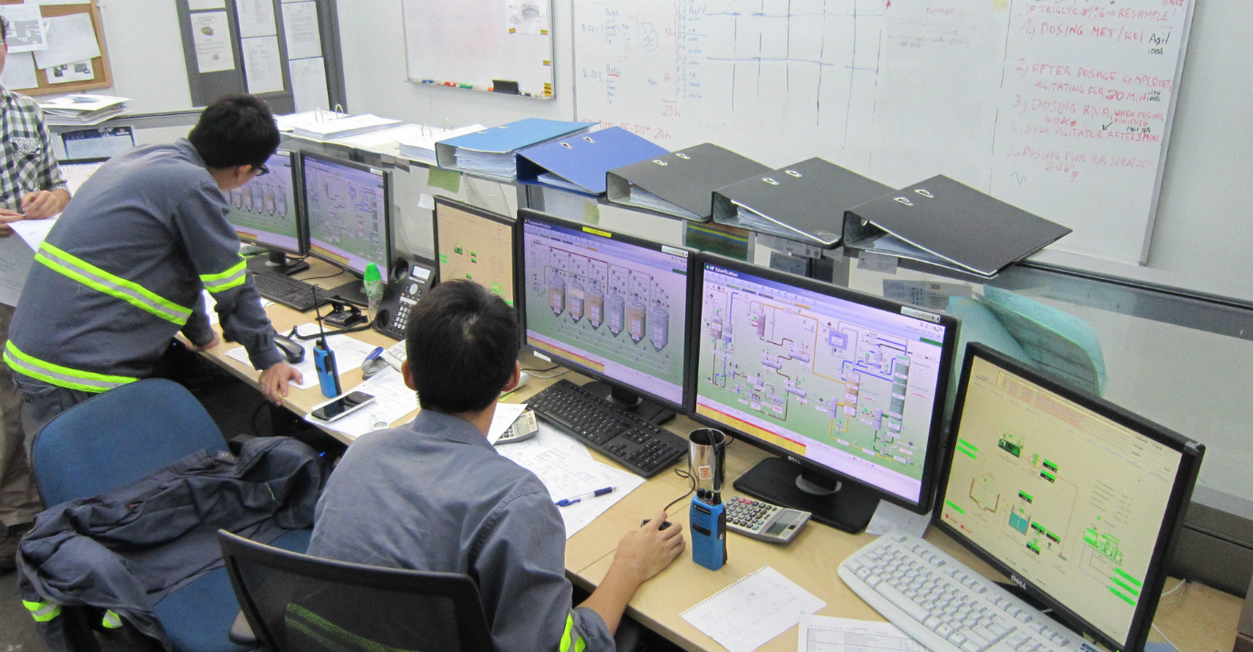 Staff in the control room monitor the various functions of the facility. Photo: EJ Insight Staff in the control room monitor the various functions of the facility. Photo: EJ Insight