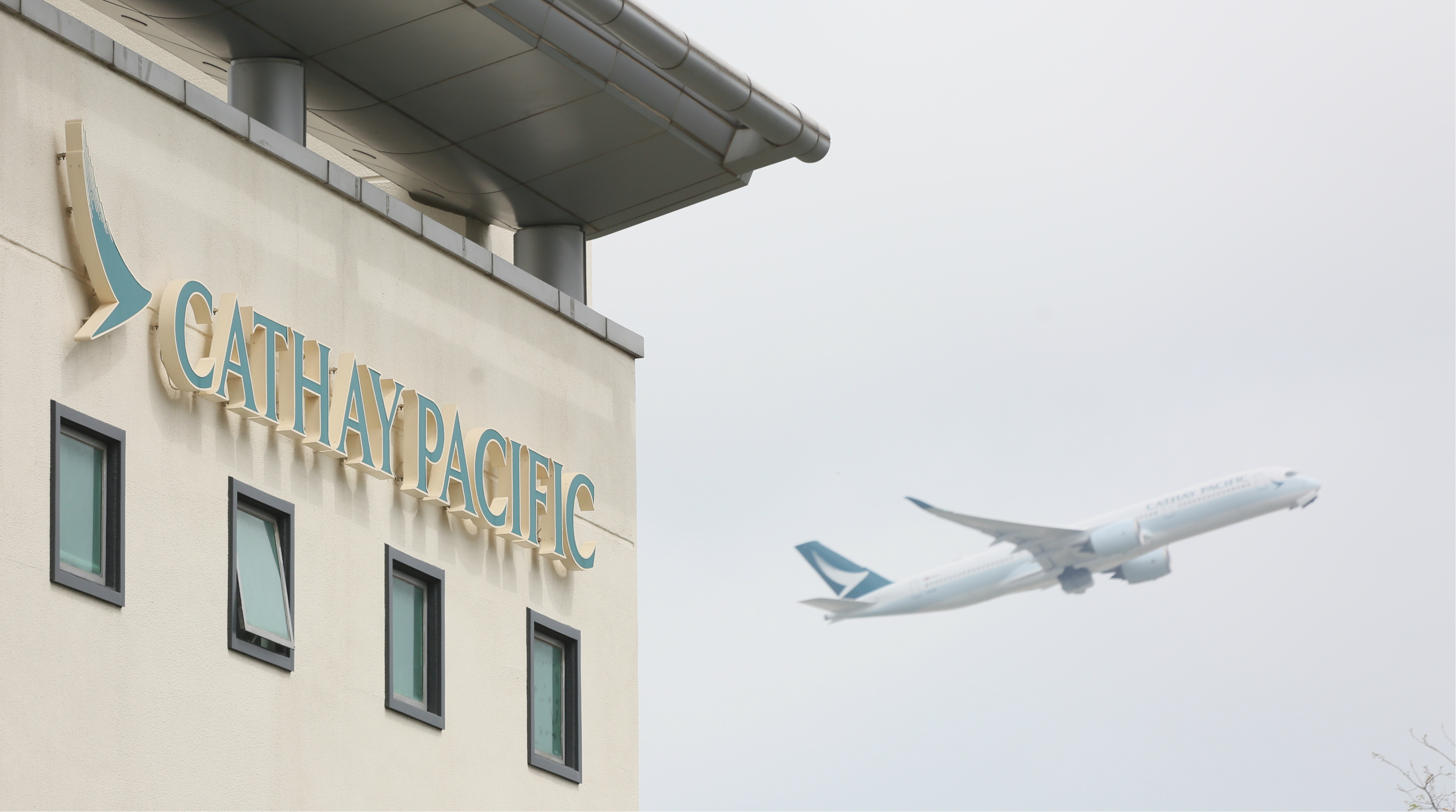 There was a time when Cathay Pacific was Hong Kong’s airline and we supported the home side. Photo: HKEJ There was a time when Cathay Pacific was Hong Kong’s airline and we supported the home side. Photo: HKEJ