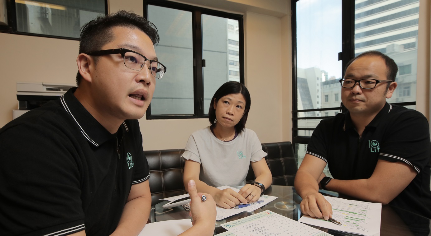 Co-founders (from left) Thomson Ho, Iris Lun and Dennis Lun believe that once they have built an ecosystem around 10Life, revenue will come in. Photo: HKEJ Co-founders (from left) Thomson Ho, Iris Lun and Dennis Lun believe that once they have built an ecosystem around 10Life, revenue will come in. Photo: HKEJ