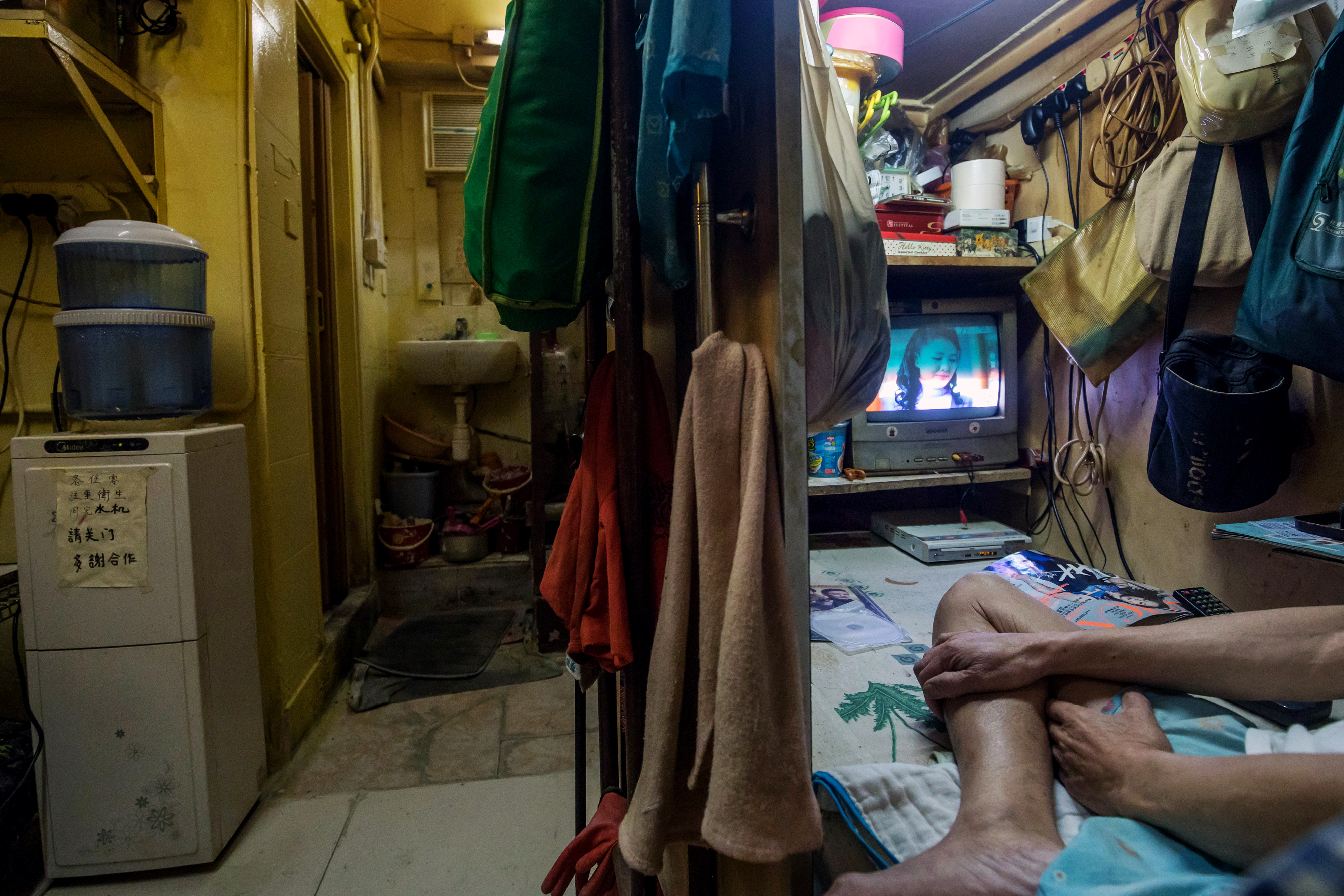 Despite being a rich city, Hong Kong has a substantial portion of its population living in dismal, cramped conditions. Authorities are accused of not doing enough to resolve the common man’s woes. Photo: Bloomberg Despite being a rich city, Hong Kong has a substantial portion of its population living in dismal, cramped conditions. Authorities are accused of not doing enough to resolve the common man’s woes. Photo: Bloomberg