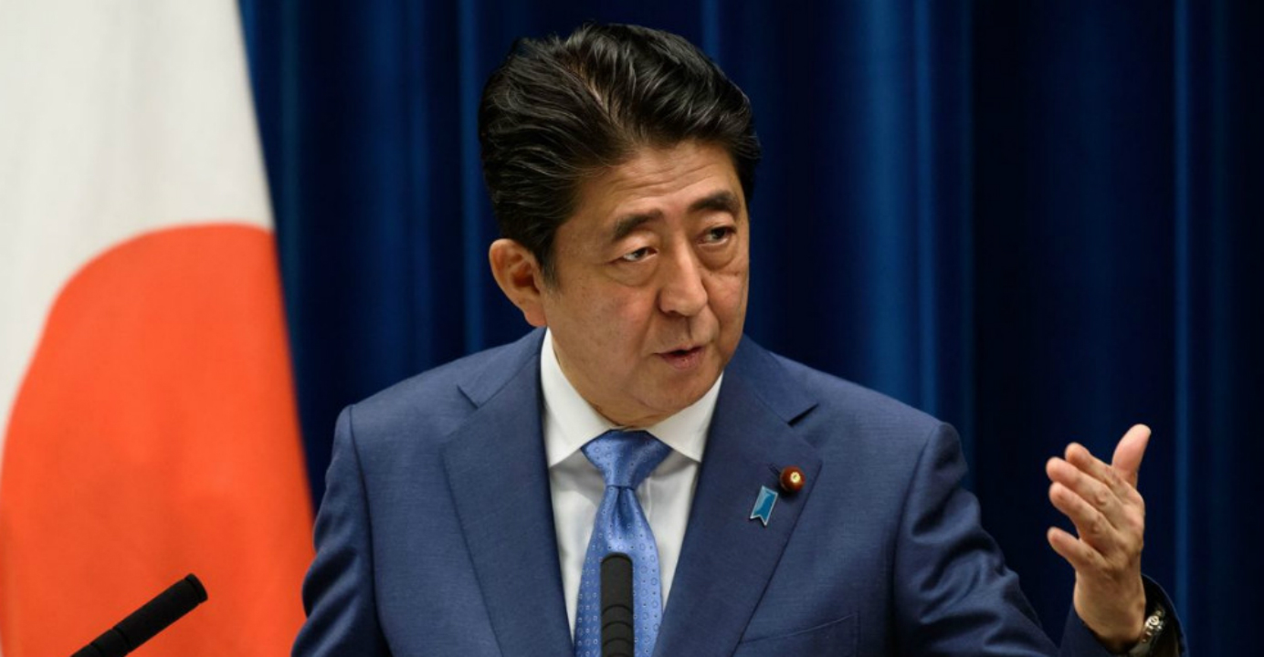Japanese PM Shinzo Abe has voiced the hope that his country would be able to host this year a Japan-China-South Korea summit at which Chinese Premier Li Keqiang would be present. Photo: Bloomberg Japanese PM Shinzo Abe has voiced the hope that his country would be able to host this year a Japan-China-South Korea summit at which Chinese Premier Li Keqiang would be present. Photo: Bloomberg