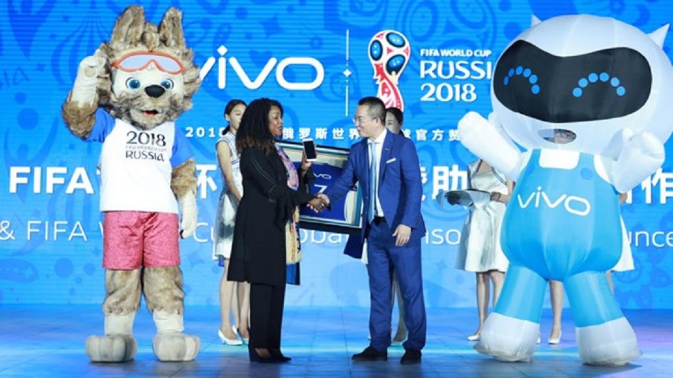 Vivo is an official sponsor of the FIFA World Cup for 2018 and 2022, as announced by FIFA secretary general Fatma Samoura (left) and Vivo senior vice president Ni Xudong. Photo: Reuters Vivo is an official sponsor of the FIFA World Cup for 2018 and 2022, as announced by FIFA secretary general Fatma Samoura (left) and Vivo senior vice president Ni Xudong. Photo: Reuters