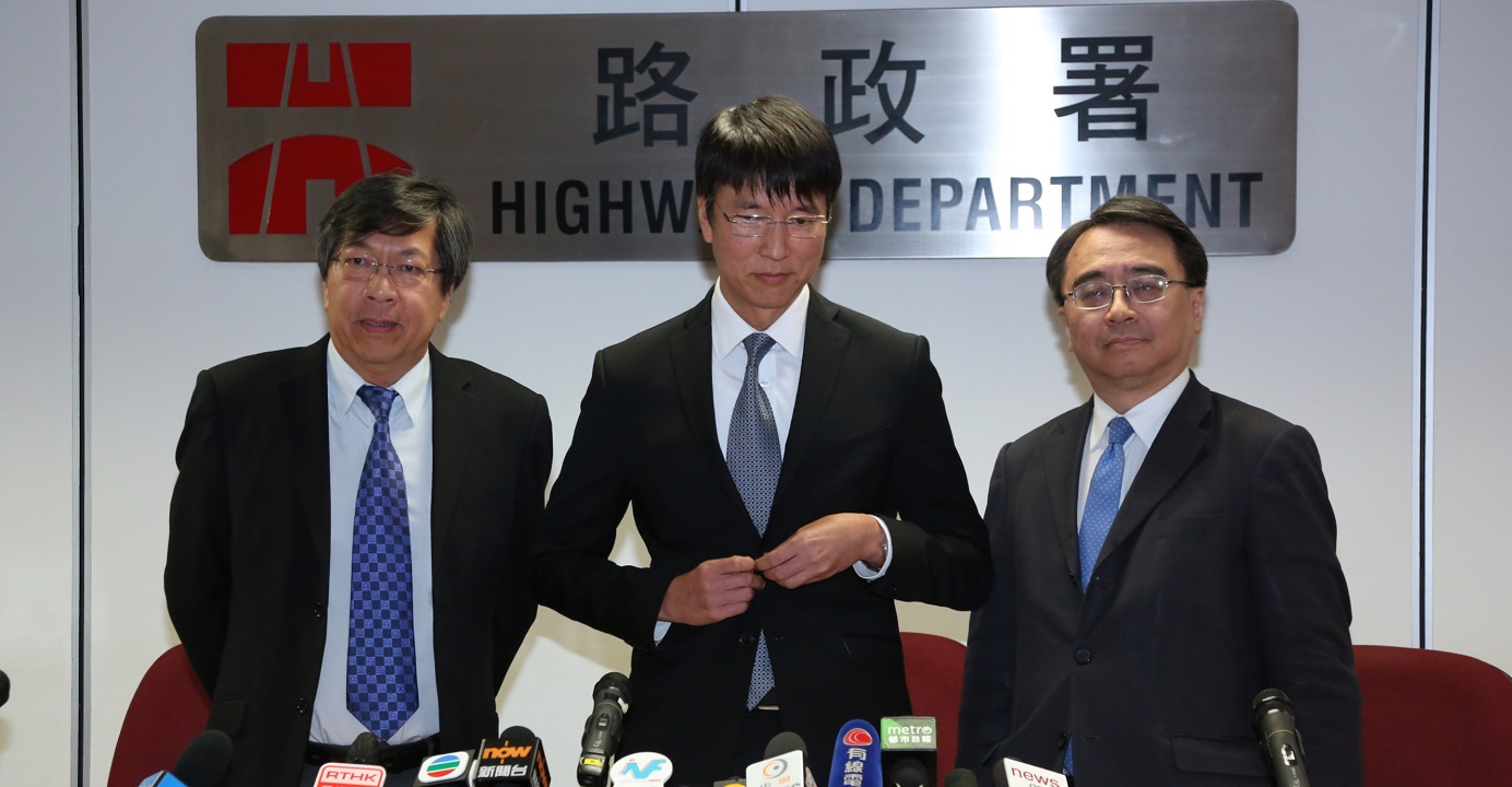MTR and Highways Department officials address a press conference Wednesday in relation to the Hung Hom station works scandal. Photo: HKEJ MTR and Highways Department officials address a press conference Wednesday in relation to the Hung Hom station works scandal. Photo: HKEJ