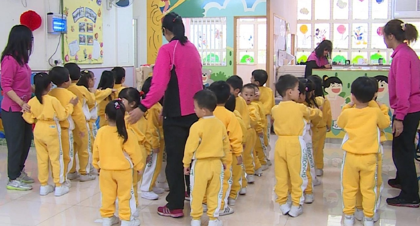 Lawmakers called for an immediate city-wide suspension of classes for kindergartens and childcare centers to combat the flu outbreaks. Photo: RTHK Lawmakers called for an immediate city-wide suspension of classes for kindergartens and childcare centers to combat the flu outbreaks. Photo: RTHK