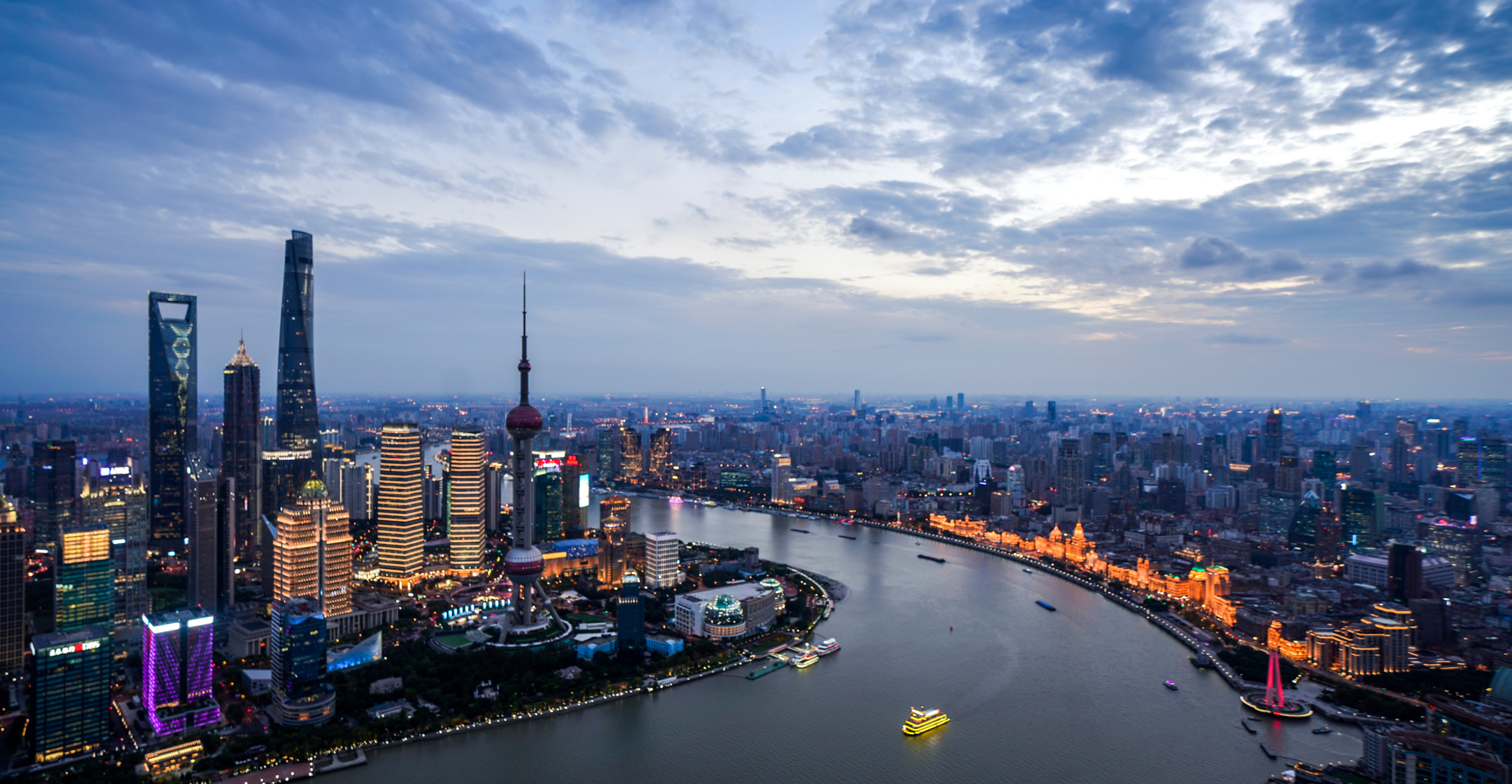 The financial district of Shanghai. China’s five major banks have so far gotten the regulatory nod to set up wealth management units in the country. Photo: Xinhua The financial district of Shanghai. China’s five major banks have so far gotten the regulatory nod to set up wealth management units in the country. Photo: Xinhua