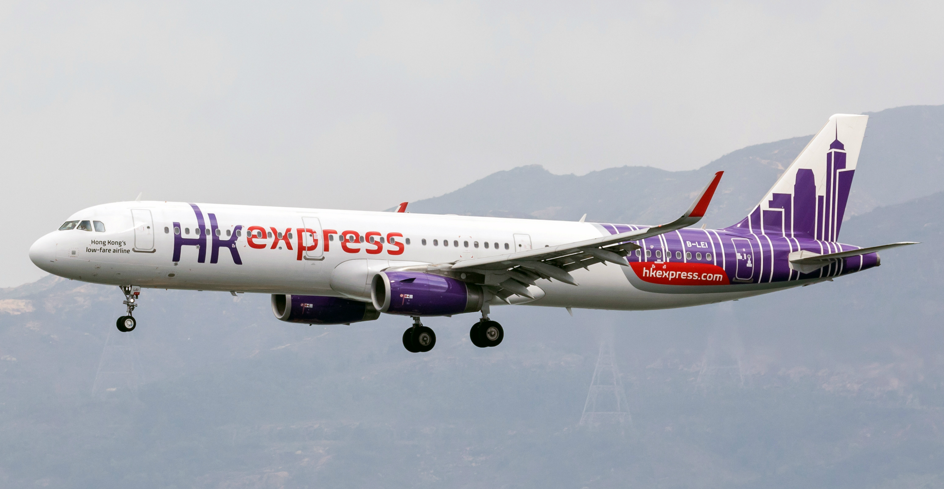 Cathay Pacific said it intends to continue operating Hong Kong Express as a standalone carrier using a low-cost business model. Photo: Bloomberg Cathay Pacific said it intends to continue operating Hong Kong Express as a standalone carrier using a low-cost business model. Photo: Bloomberg