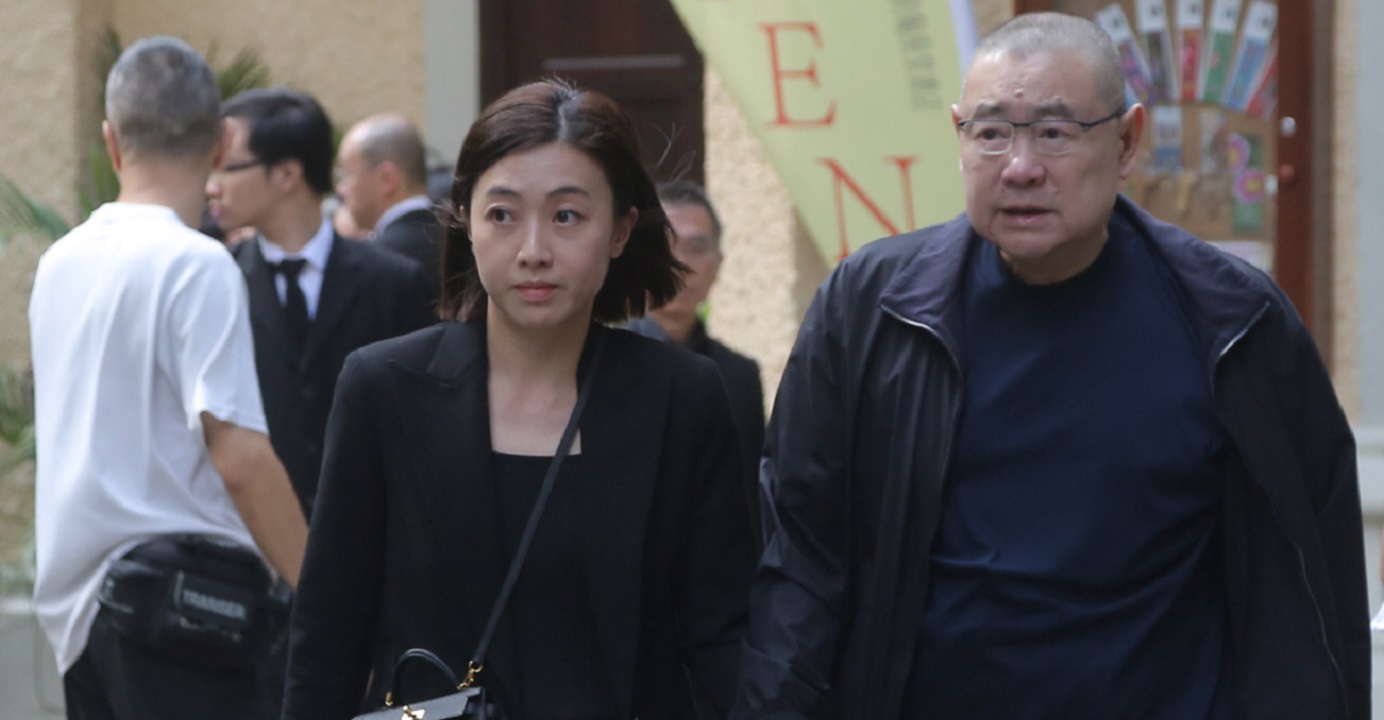 Joseph Lau, shown here with his wife Chan Hoi-wan, said if the extradition law amendments are passed into law. he would be compelled to "exile himself from Hong Kong". Photo: HKEJ Joseph Lau, shown here with his wife Chan Hoi-wan, said if the extradition law amendments are passed into law. he would be compelled to "exile himself from Hong Kong". Photo: HKEJ
