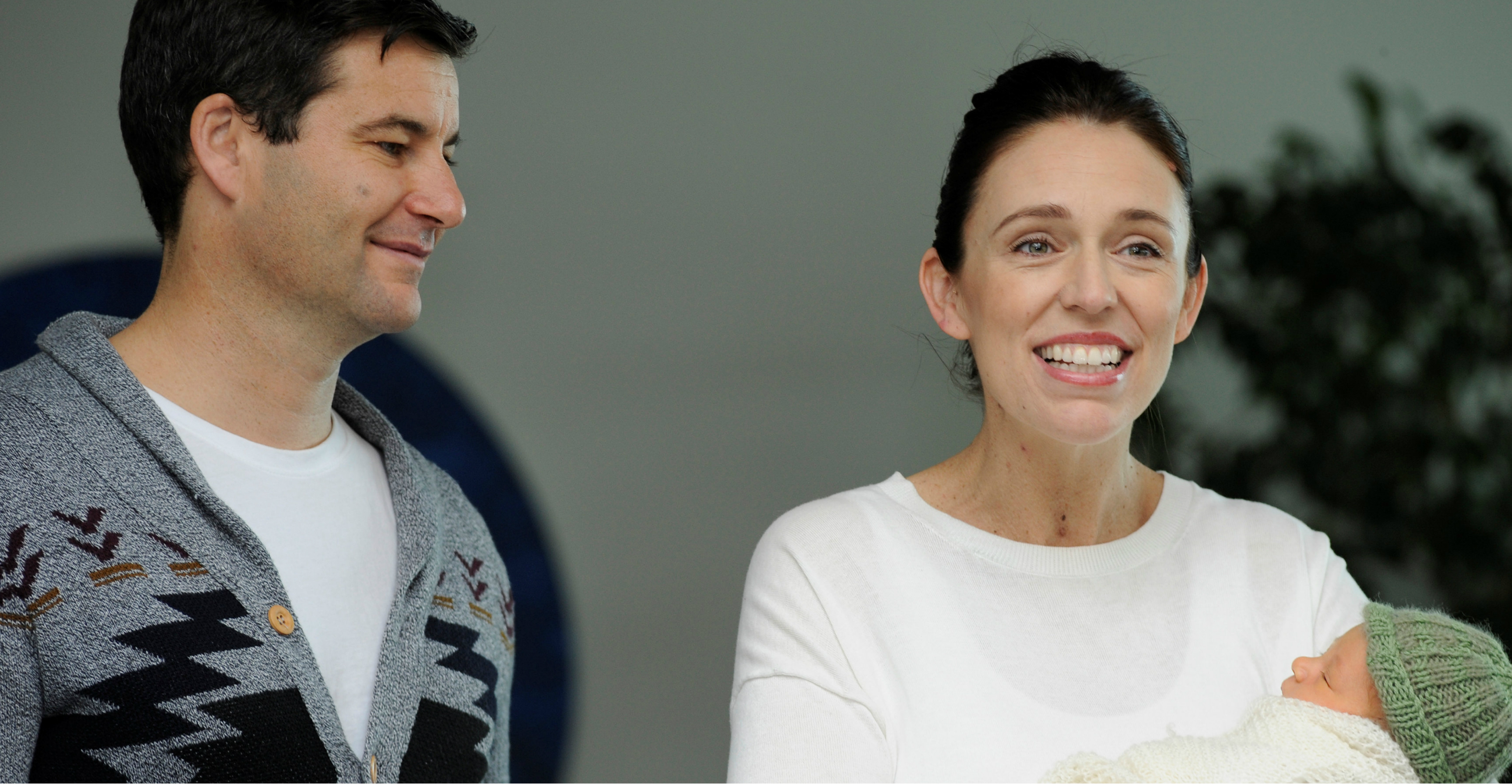 File photo of New Zealand Prime Minister Jacinda Ardern with partner Clarke Gayford and their newborn baby taken on June 24, 2018. Photo: Reuters File photo of New Zealand Prime Minister Jacinda Ardern with partner Clarke Gayford and their newborn baby taken on June 24, 2018. Photo: Reuters