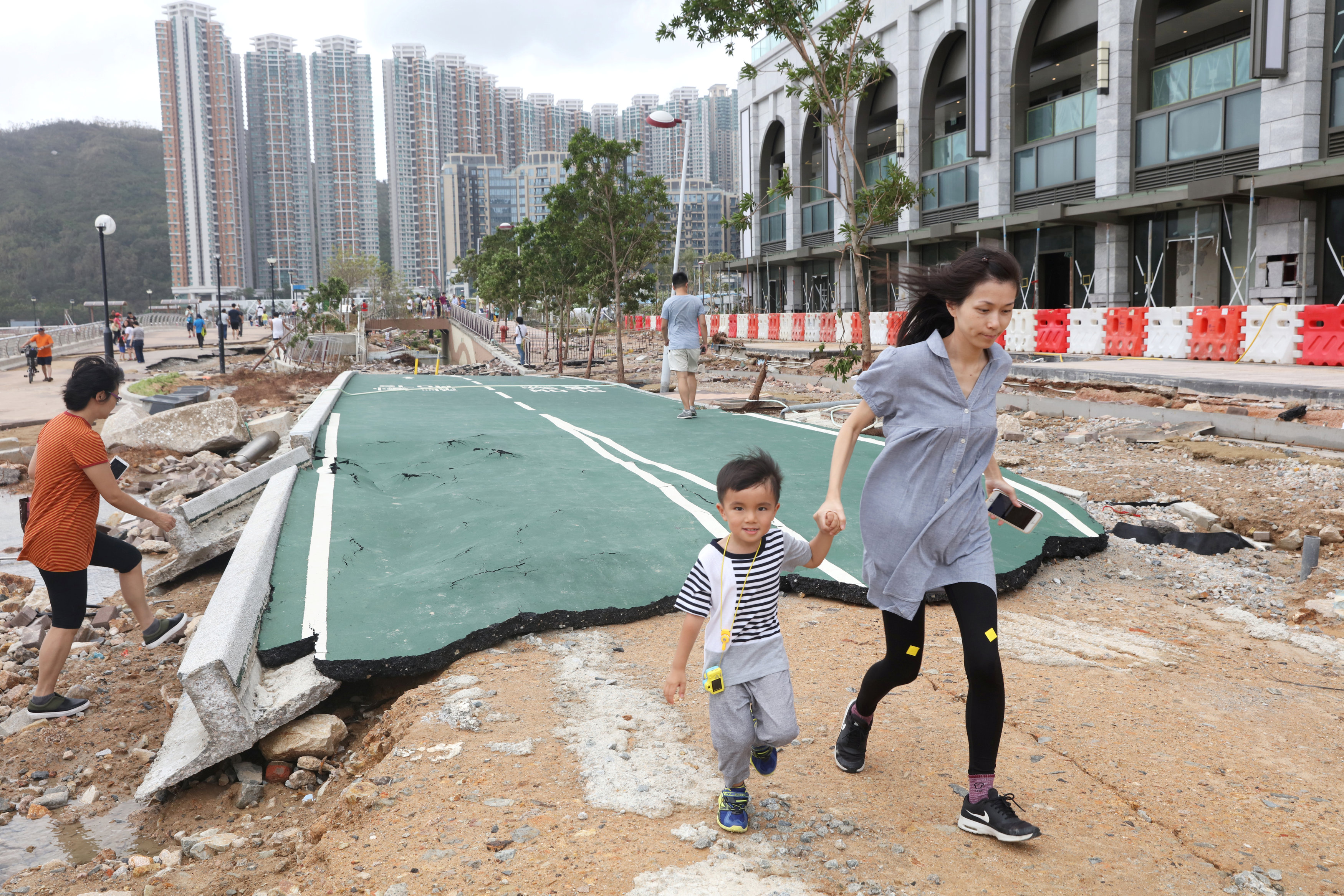 Typhoon Mangkhut caused significant economic losses to Hong Kong last year. Photo: Reuters Typhoon Mangkhut caused significant economic losses to Hong Kong last year. Photo: Reuters