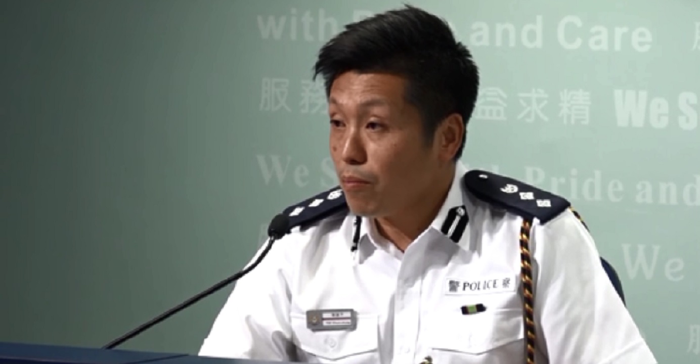 Chief Superintendent John Tse of the Police Public Relations Branch said police issued “generally-inclusive warnings” to protesters in the Sheung Wan area, asking them to leave, before clashes erupted. Photo: RTHK Chief Superintendent John Tse of the Police Public Relations Branch said police issued “generally-inclusive warnings” to protesters in the Sheung Wan area, asking them to leave, before clashes erupted. Photo: RTHK