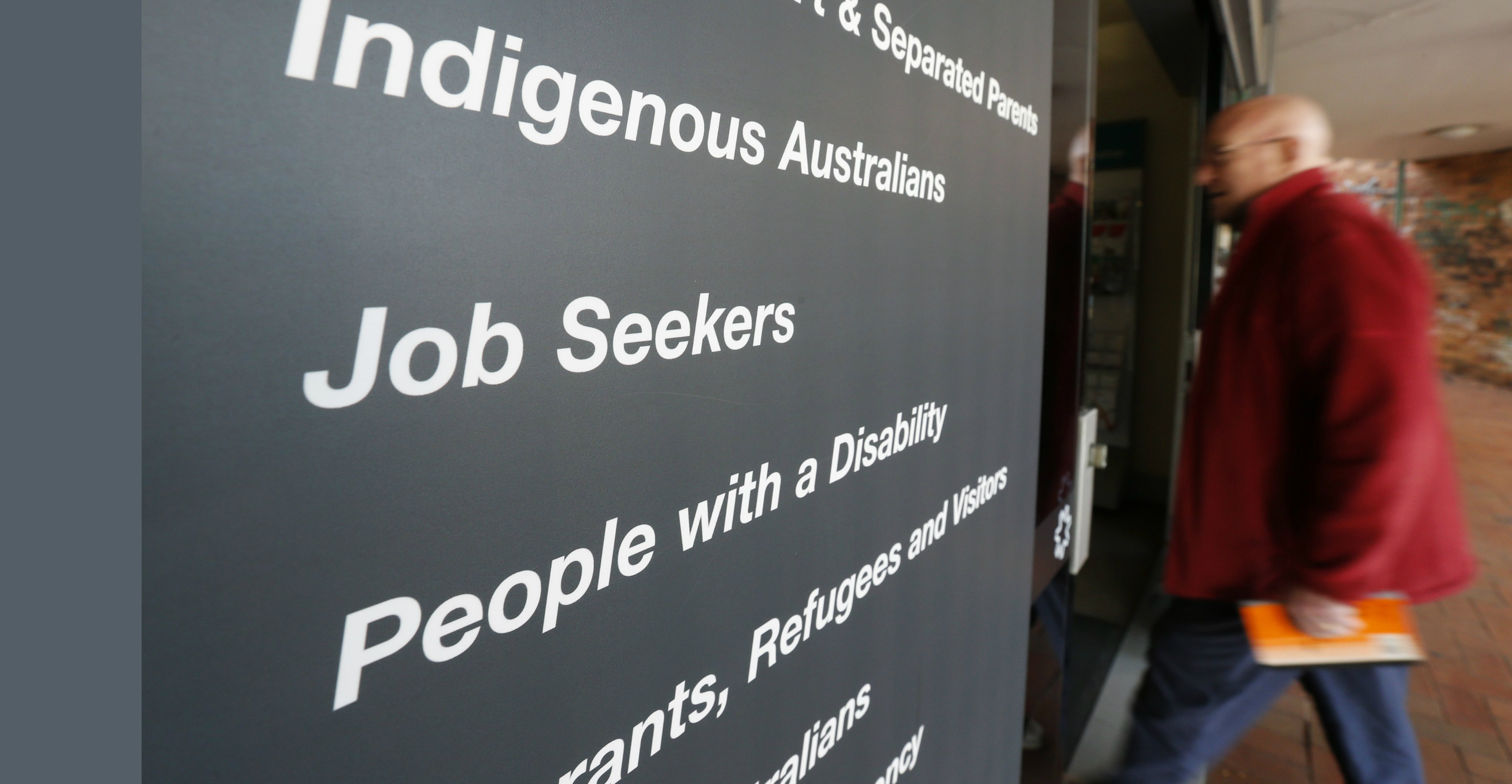 Australia’s unemployment rate unexpectedly rose to 5.3 percent in October, up 0.4 percentage point from the beginning of this year. Photo: Reuters Australia’s unemployment rate unexpectedly rose to 5.3 percent in October, up 0.4 percentage point from the beginning of this year. Photo: Reuters