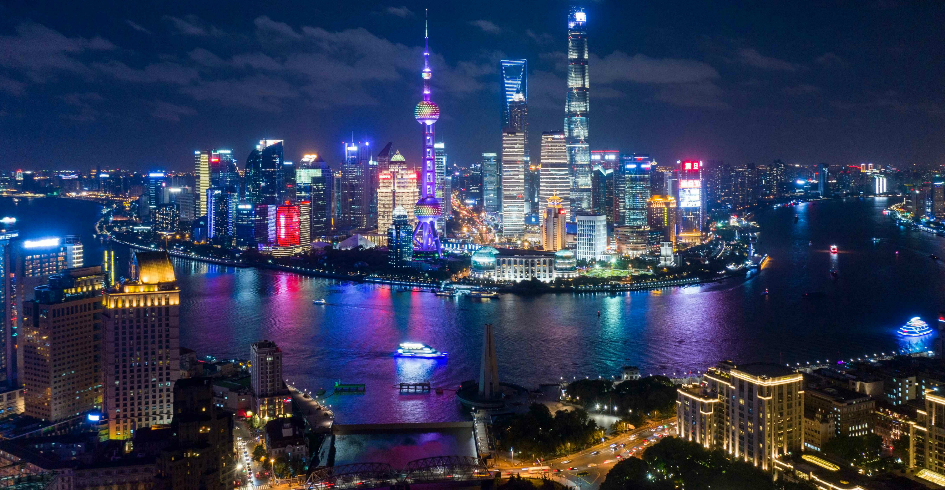 The deal aims to address a number of long-standing US complaints regarding investment barriers to China’s financial sector. Photo: AFP The deal aims to address a number of long-standing US complaints regarding investment barriers to China’s financial sector. Photo: AFP