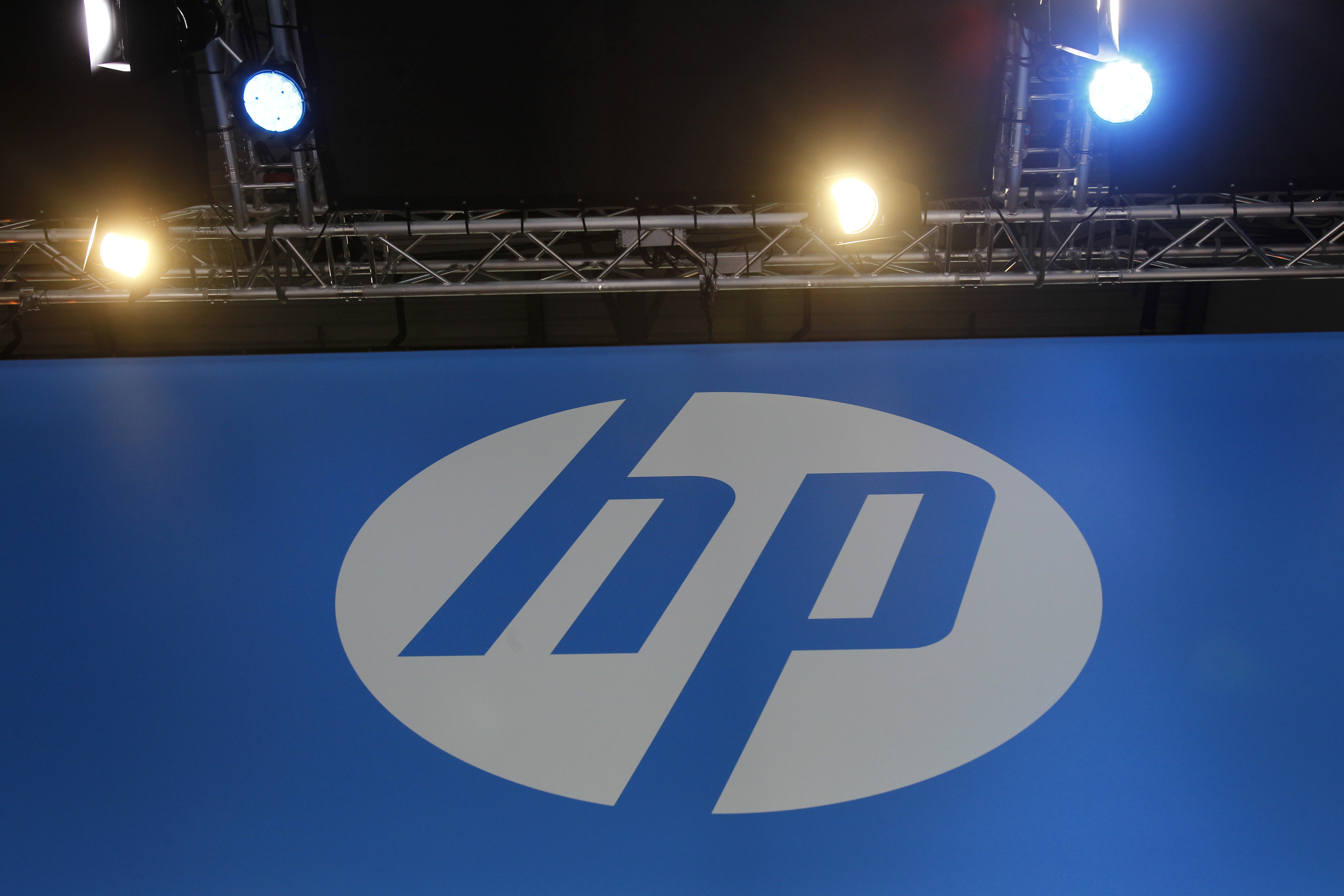 HP is trying to bolster investor support as it seeks to defend against a takeover offer from Xerox. Photo: Reuters HP is trying to bolster investor support as it seeks to defend against a takeover offer from Xerox. Photo: Reuters