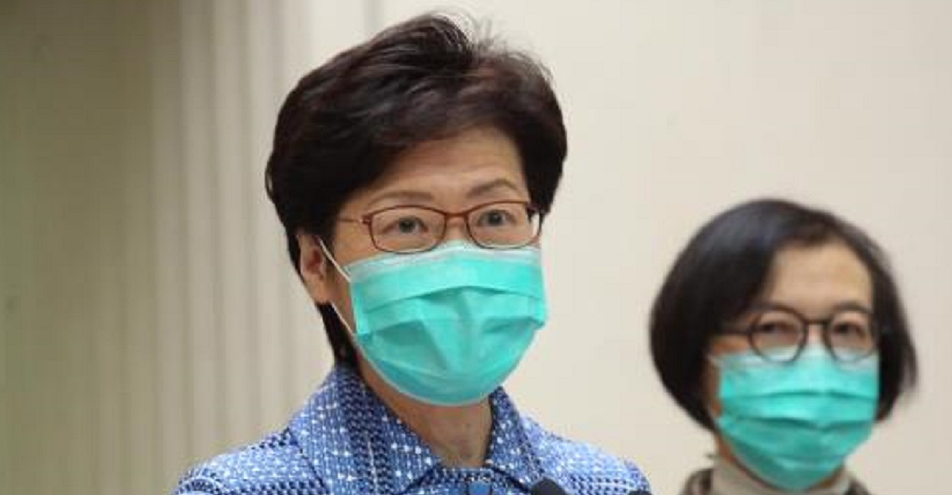 Chief Executive Carrie Lam, with Secretary for Food and Health Sophia Chan, speaks to reporters on the latest developments in the fight against the coronavirus on Tuesday morning. Photo: HKEJ Chief Executive Carrie Lam, with Secretary for Food and Health Sophia Chan, speaks to reporters on the latest developments in the fight against the coronavirus on Tuesday morning. Photo: HKEJ