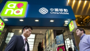 China Mobile cuts prices to win hearts and minds of HK consumers