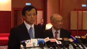 HKEx 'open' to special listing boards