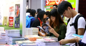 Hong Kong publishers avoid stepping on sensitive Beijing toes