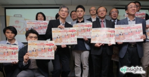 HK democratic dream: Time to shed the illusions