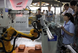China to boost support for robotics industry