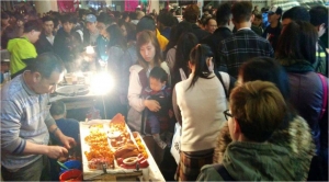 What HK can learn from the fresh debate on street hawkers