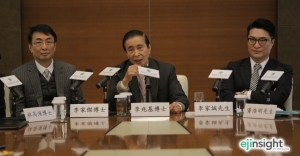 The usefulness of a post-results news conference