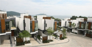 Swire bucks trend by slashing home prices on Lantau