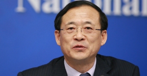 Securities regulator lashes out at leveraged buyout deals 