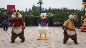 Even Donald Duck and Banna the Elephant can't stand the heat