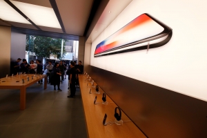 Why iPhone X had a disappointing debut price