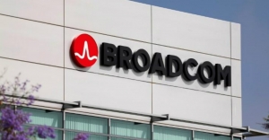 Why a Broadcom-Qualcomm marriage matters to phone users