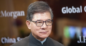 Will Vincent Lo privatize Shui On Land?