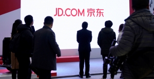 JD.com turns to warehouses for growth